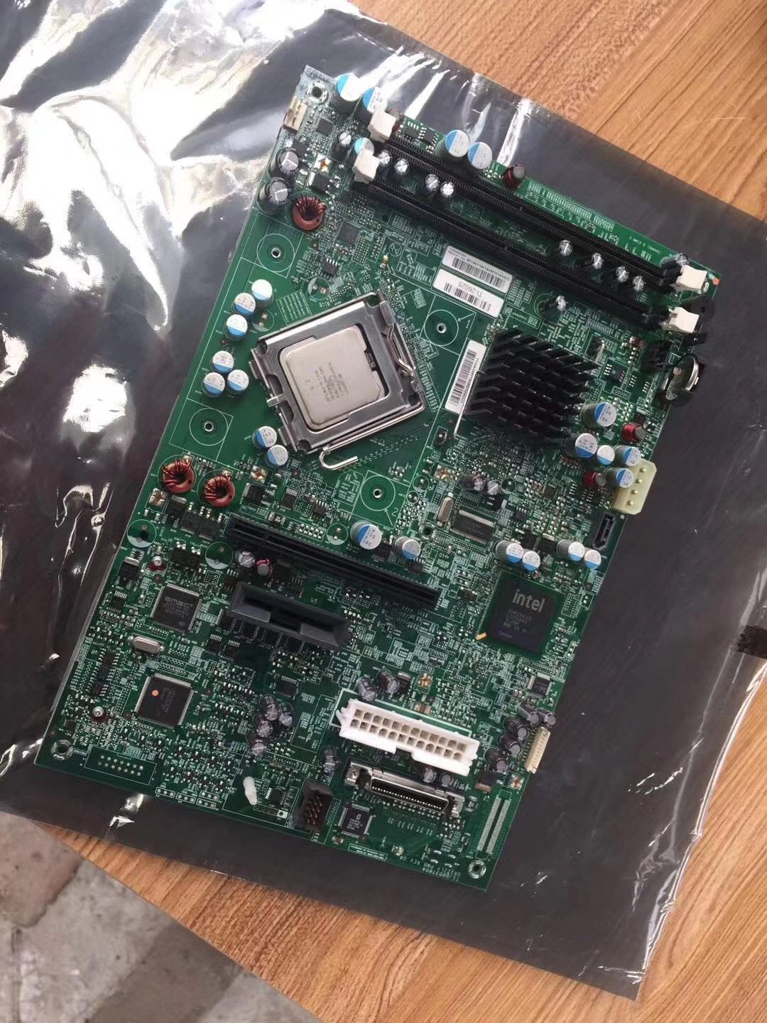 IBM TOSHIBA 4852-566 E66 Mainboard - features and details