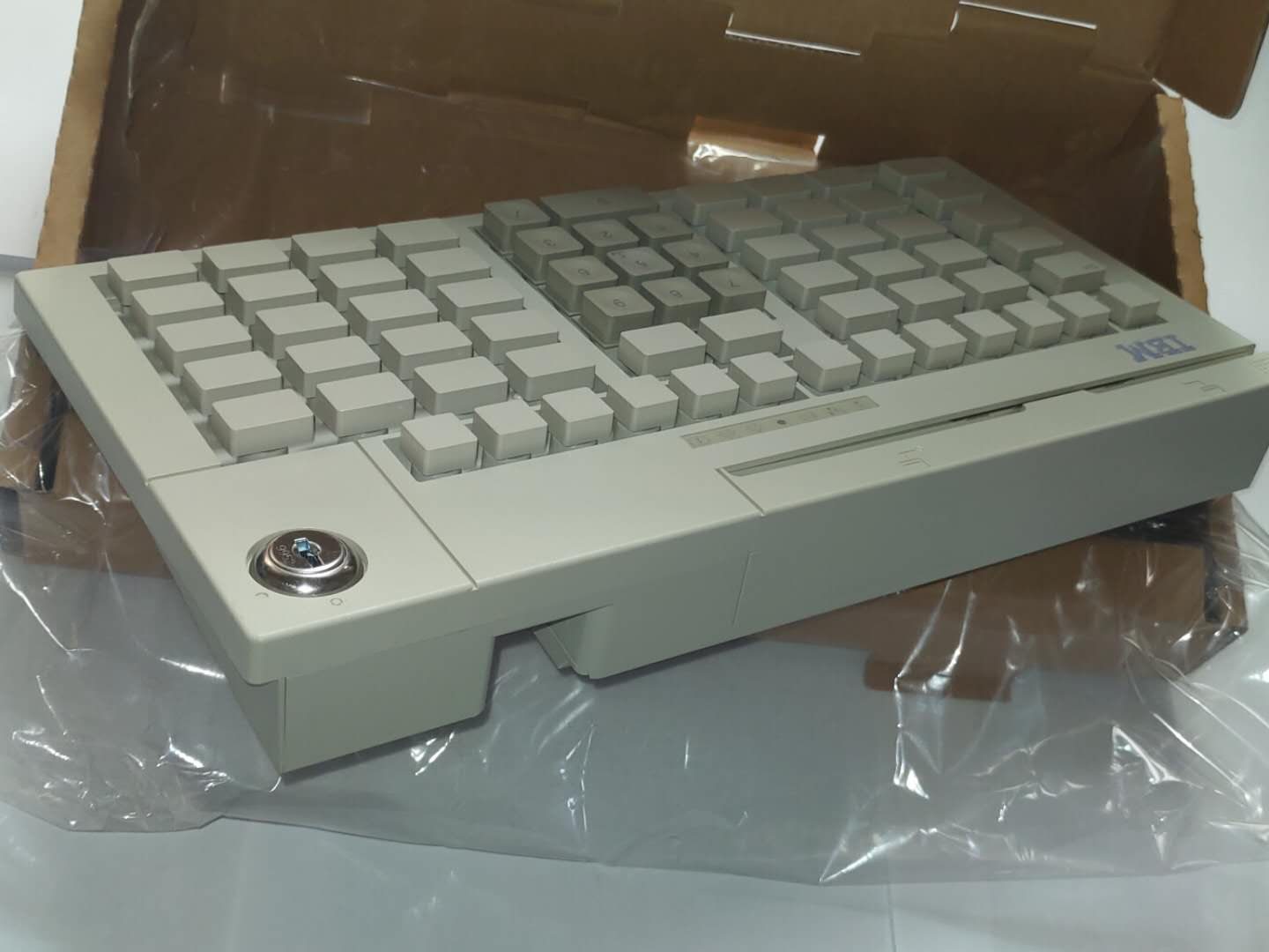 IBM TOSHIBA 67keys Programmable keyboard PN65Y4038 FRU PN65Y4098 - features and details