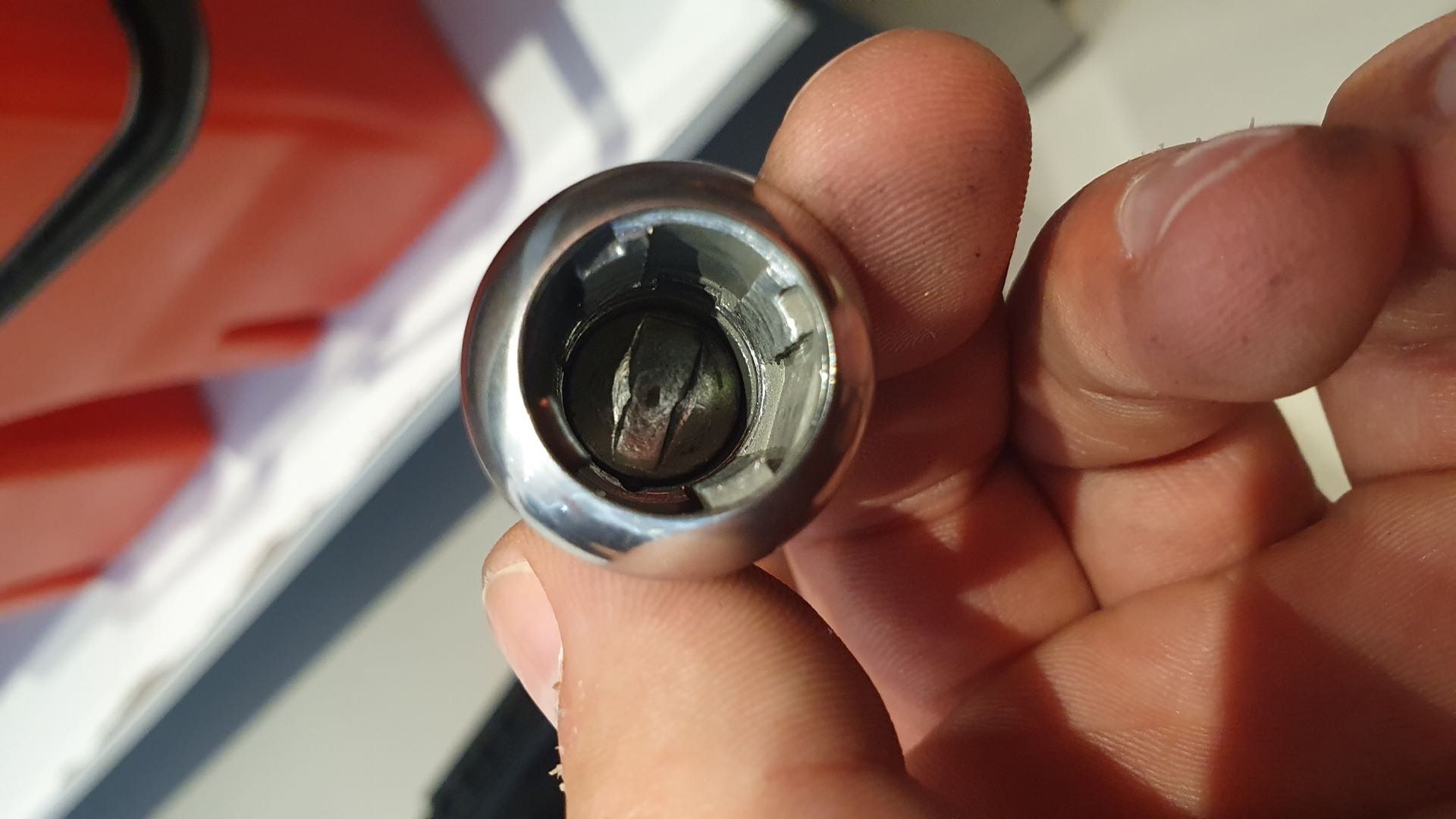 IBM TOSHIBA POS cash drawer lock nest thumbnail 4