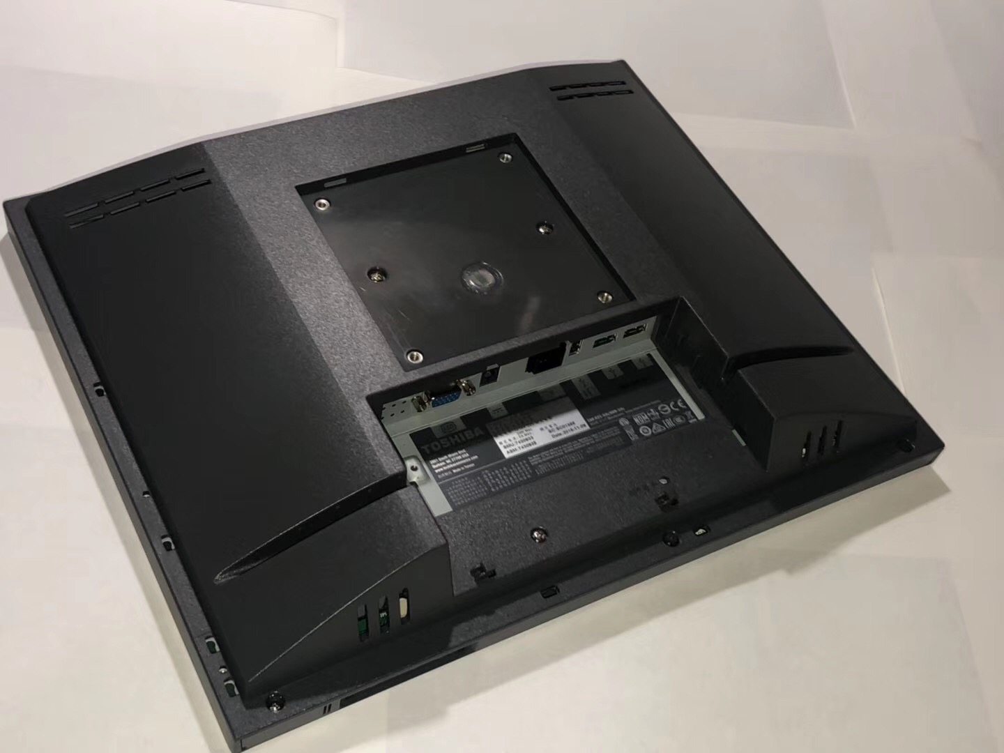 Toshiba 4820-5LG 15″ Touchscreen LCD Monitor thumbnail 3