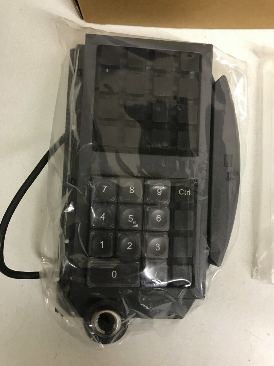 Toshiba IBM USB Keypad 4820 POS Terminal 84Y2892 small keyboard - features and details