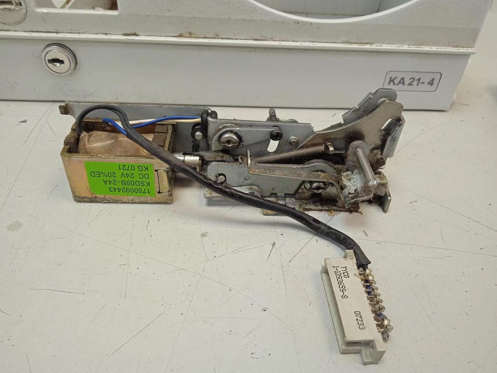 Wincor Nixdorf K21 POS Cash Drawer Opening Mechanism PN17500924423